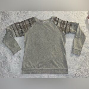 Women’s crew neck